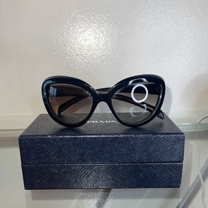 Authentic Prada ultravox ‘catwalk’ black acetate sunglasses NEVER USED BEFORE.